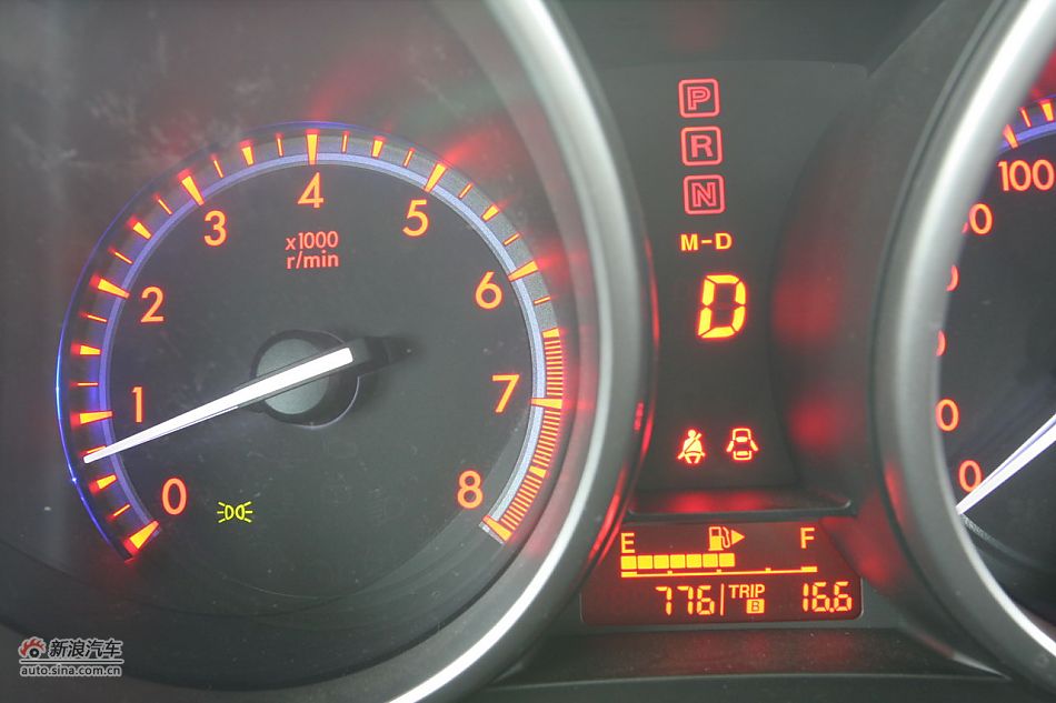 马自达3星骋内饰功能