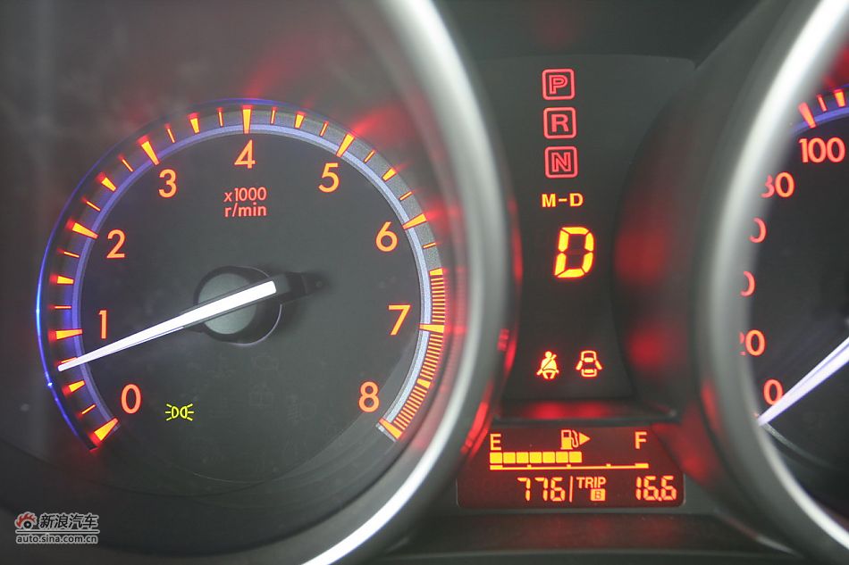 马自达3星骋内饰功能