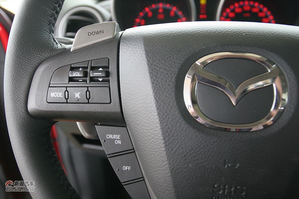 马自达3星骋内饰功能