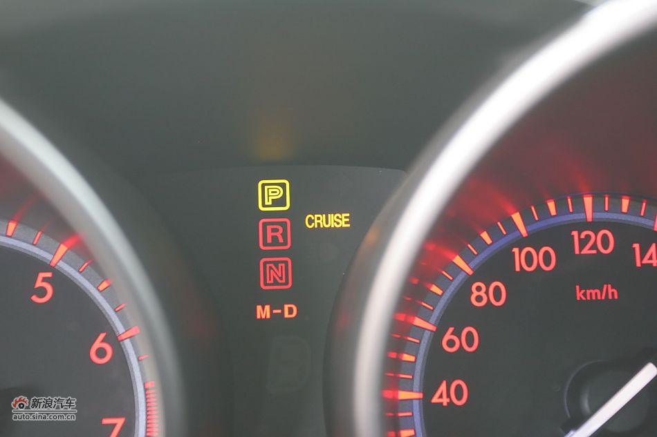 马自达3星骋内饰功能