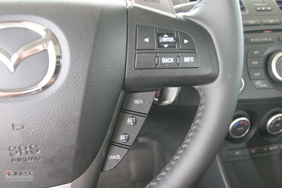 马自达3星骋内饰功能