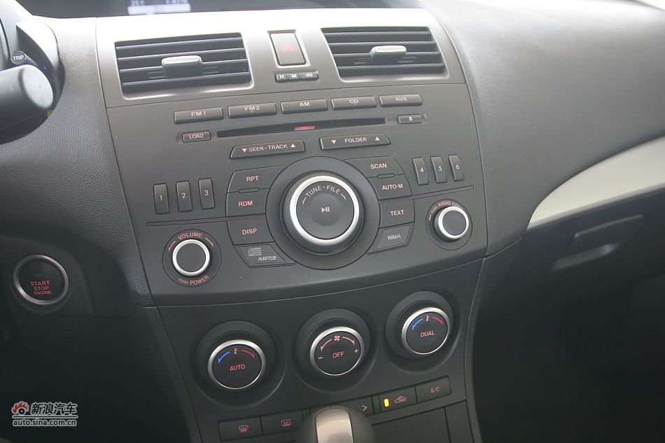 马自达3星骋内饰功能