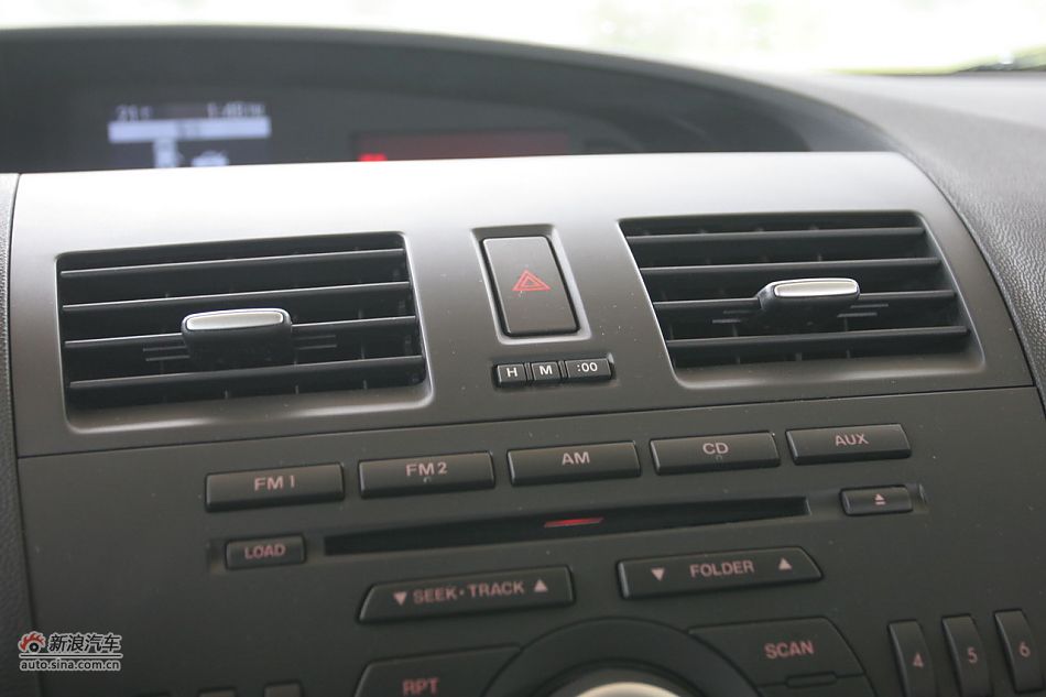 马自达3星骋内饰功能