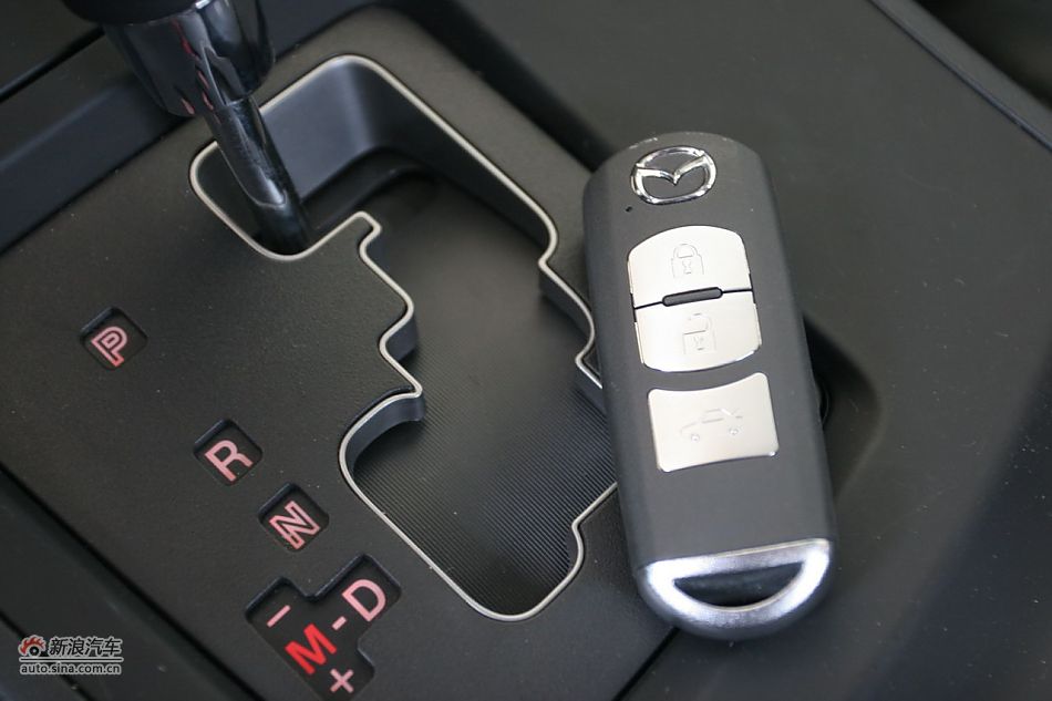 马自达3星骋内饰功能