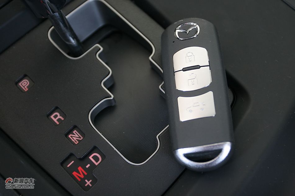 马自达3星骋内饰功能