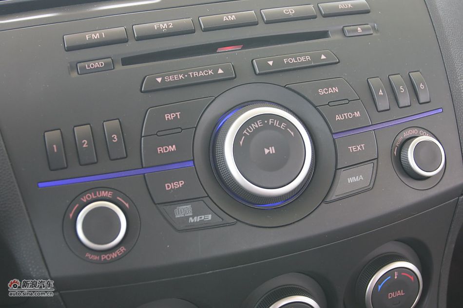 马自达3星骋内饰功能