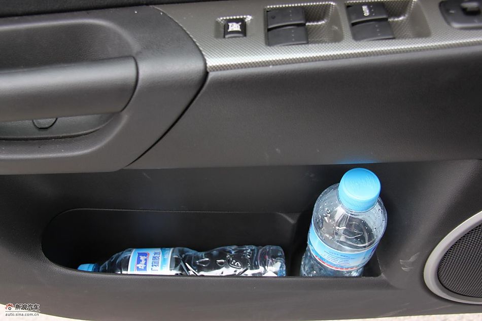 马自达3经典款内饰