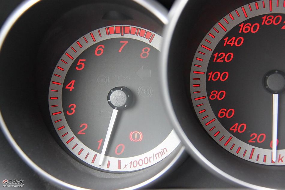 马自达3经典款内饰