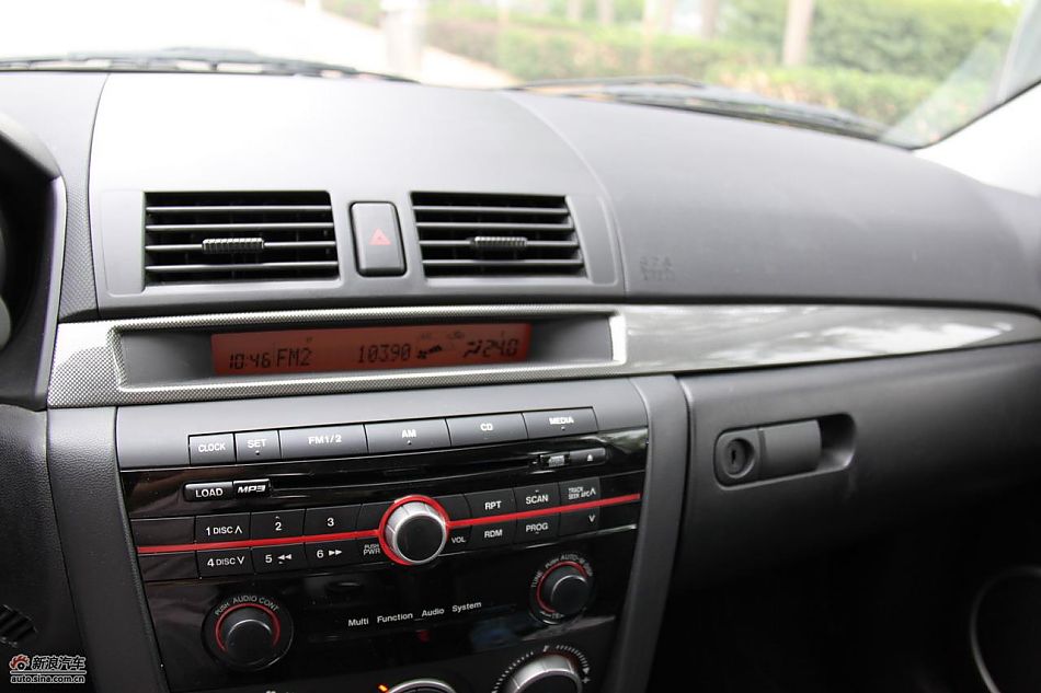 马自达3经典款内饰