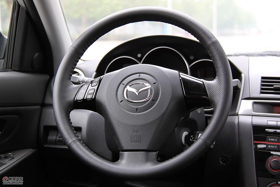 马自达3经典款内饰