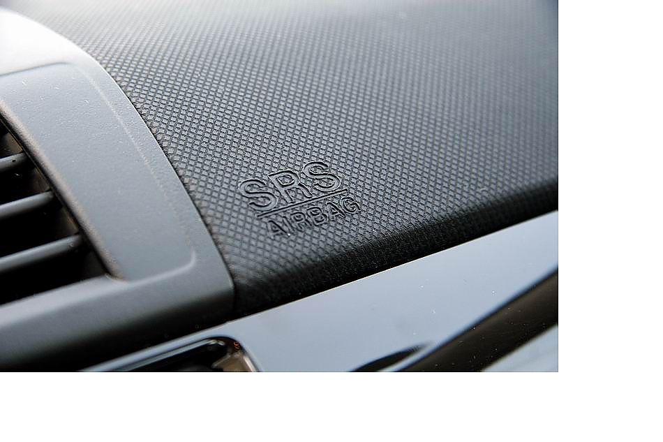 马自达3内饰图片