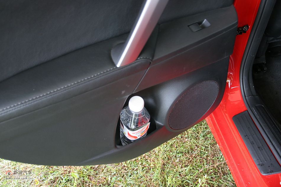 马自达3星骋座椅空间