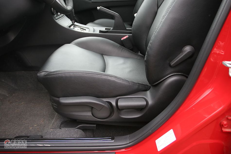 马自达3星骋座椅空间