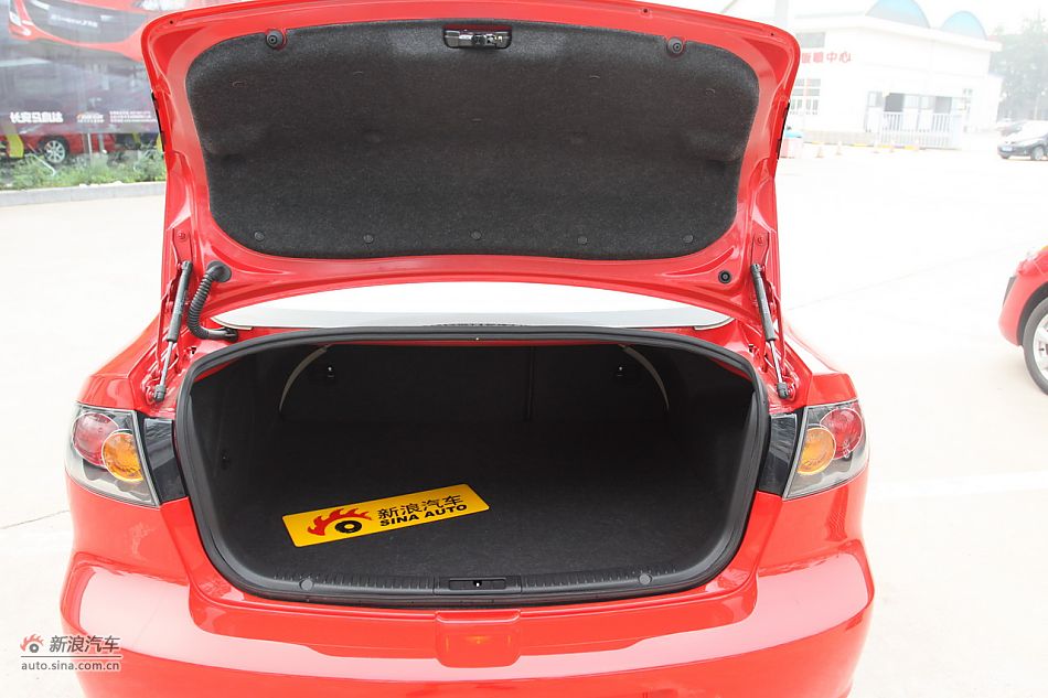 发动机、底盘悬挂及后备箱