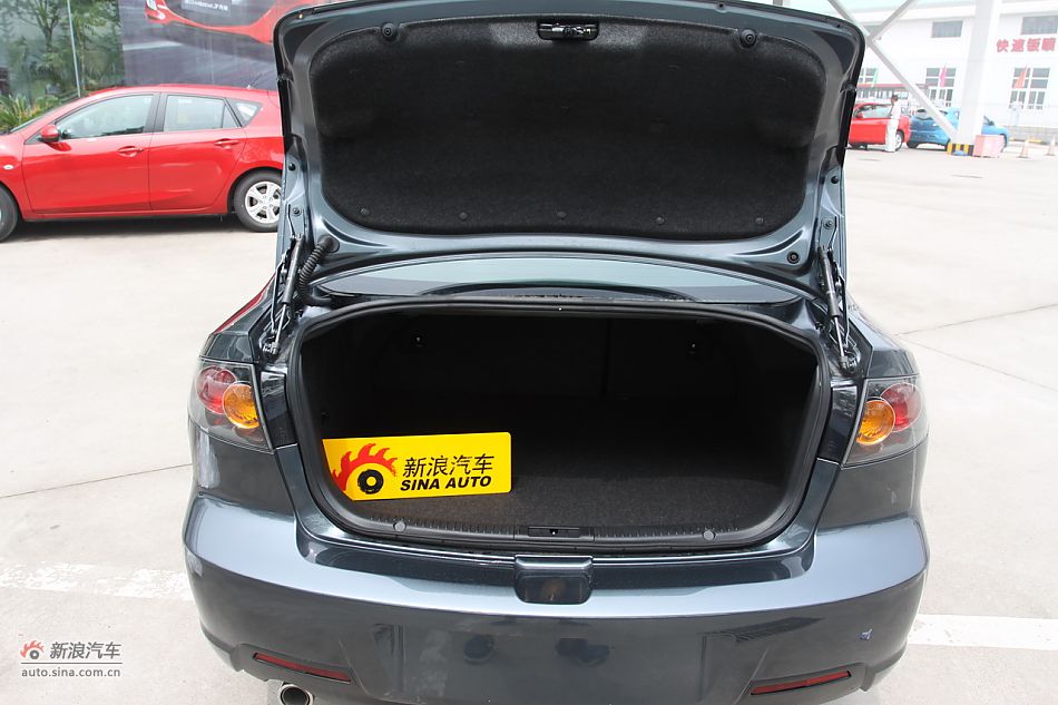 发动机、底盘悬挂及后备箱