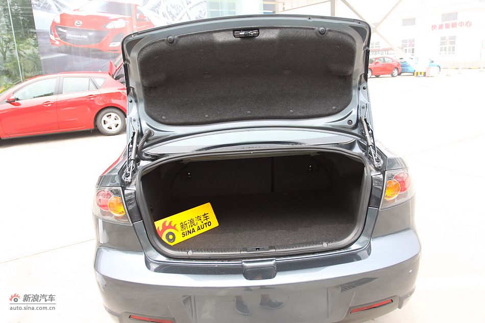 发动机、底盘悬挂及后备箱