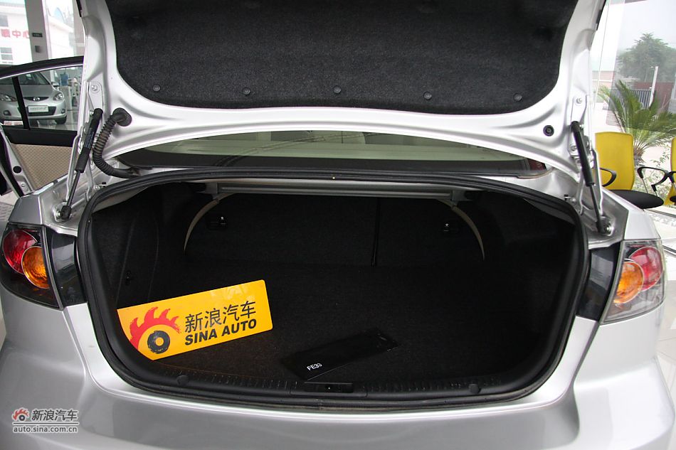 发动机、底盘悬挂及后备箱