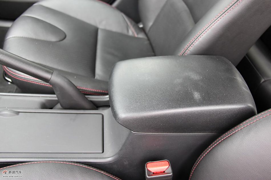 马自达3经典款内饰