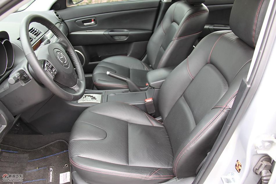 马自达3经典款内饰