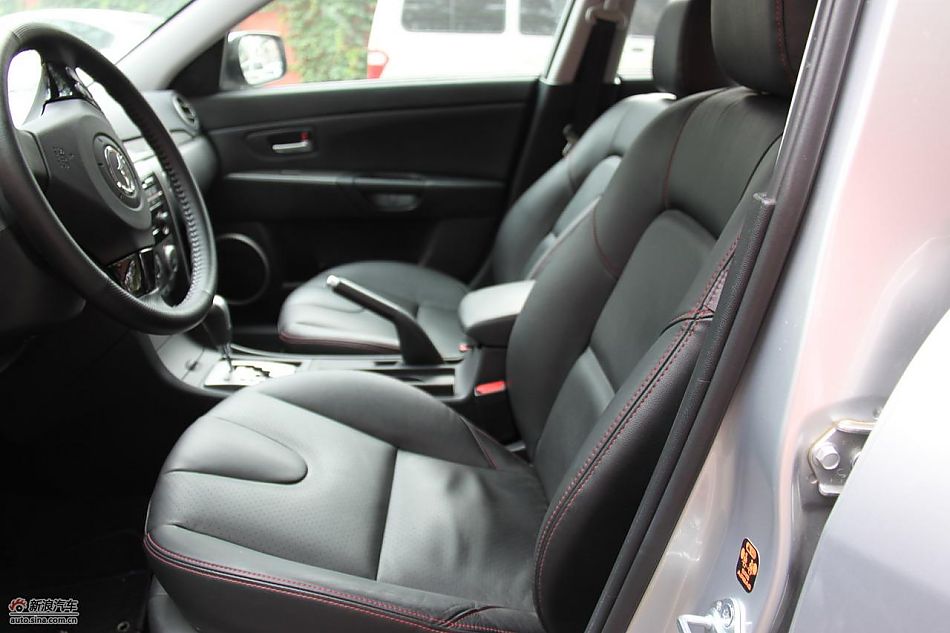 马自达3经典款内饰