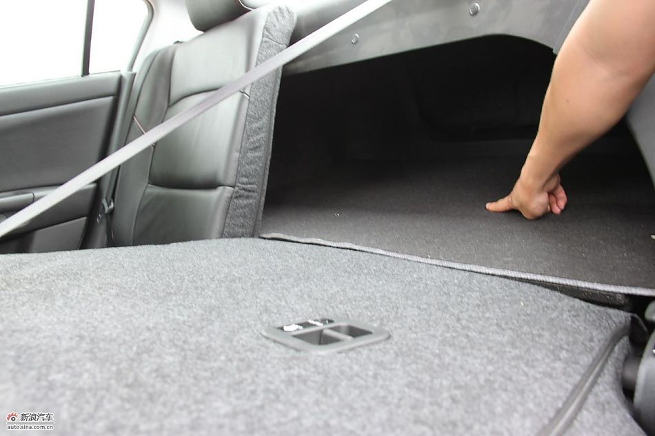马自达3经典款内饰