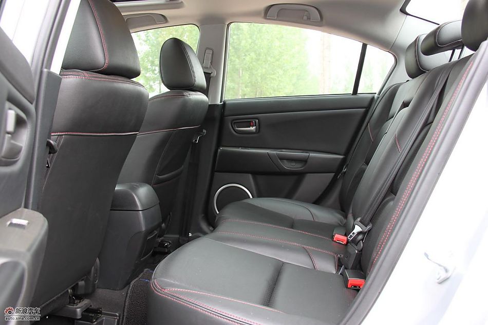 马自达3经典款内饰