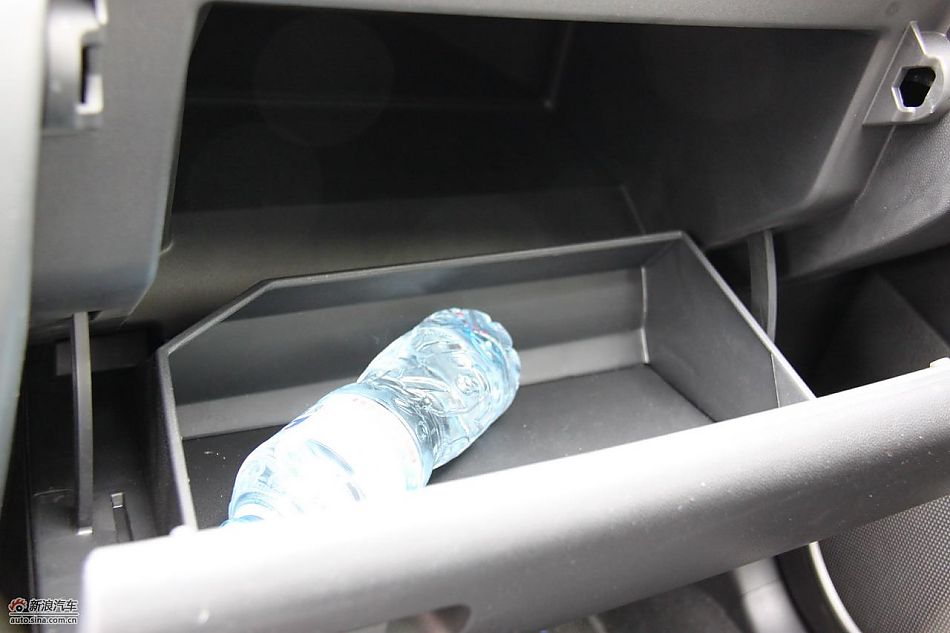 马自达3经典款内饰