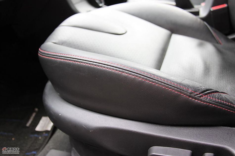 马自达3经典款内饰