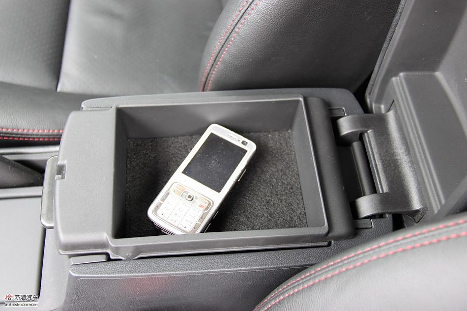 马自达3经典款内饰