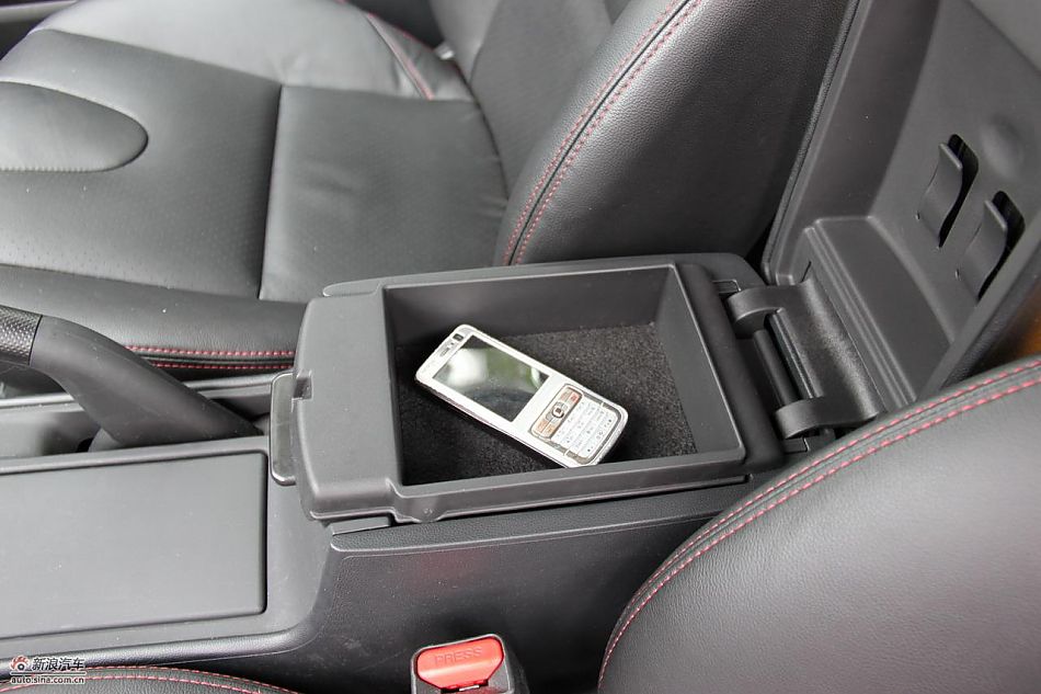 马自达3经典款内饰