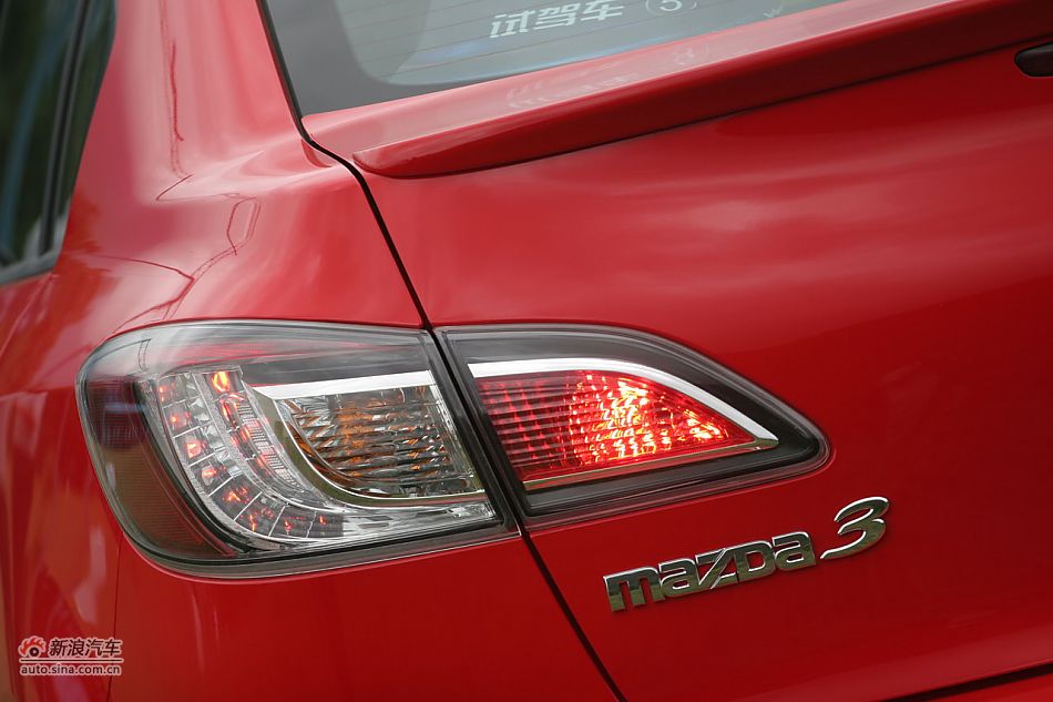 马自达3星骋外观细节