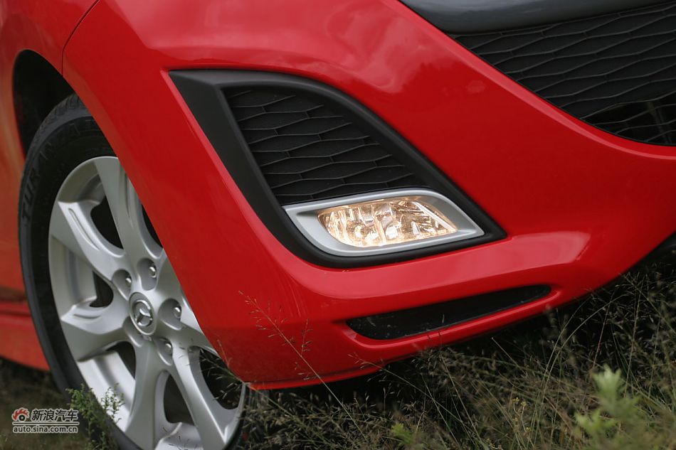 马自达3星骋外观细节