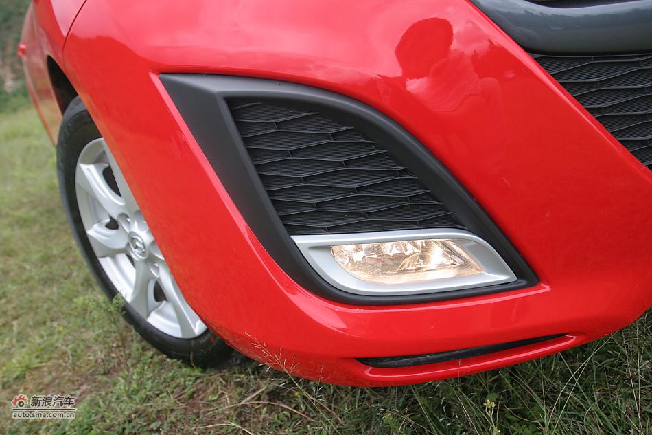 马自达3星骋外观细节