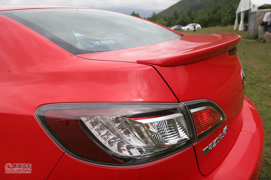 马自达3星骋外观细节