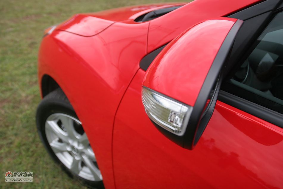 马自达3星骋外观细节