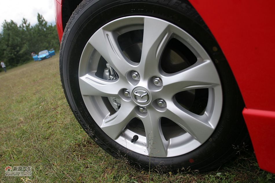 马自达3星骋外观细节