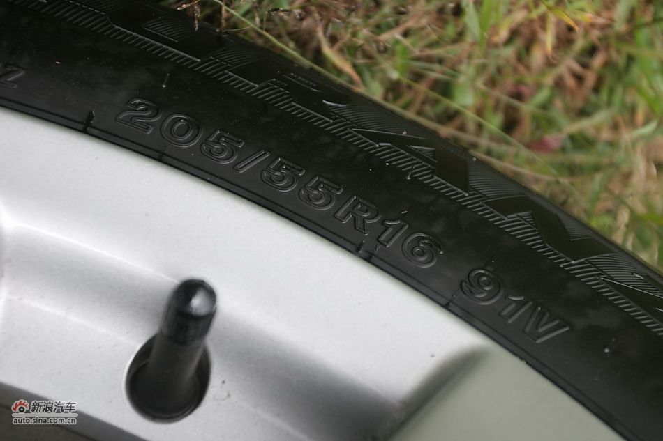 马自达3星骋外观细节