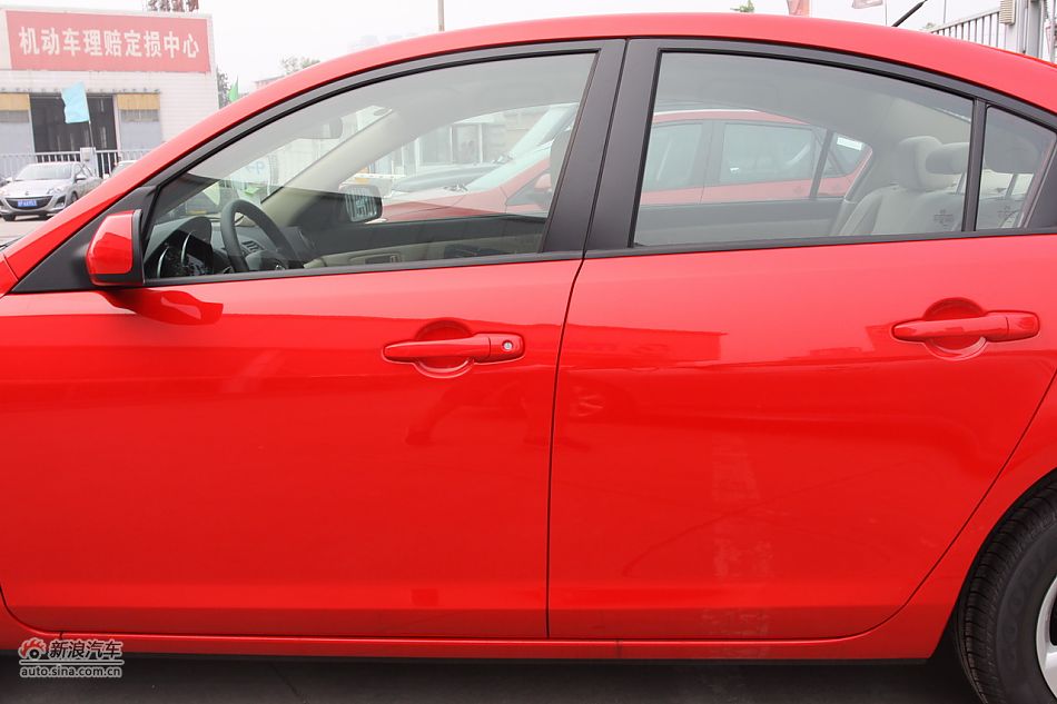 车辆外观及细节