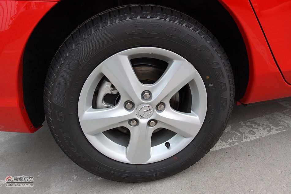 车辆外观及细节