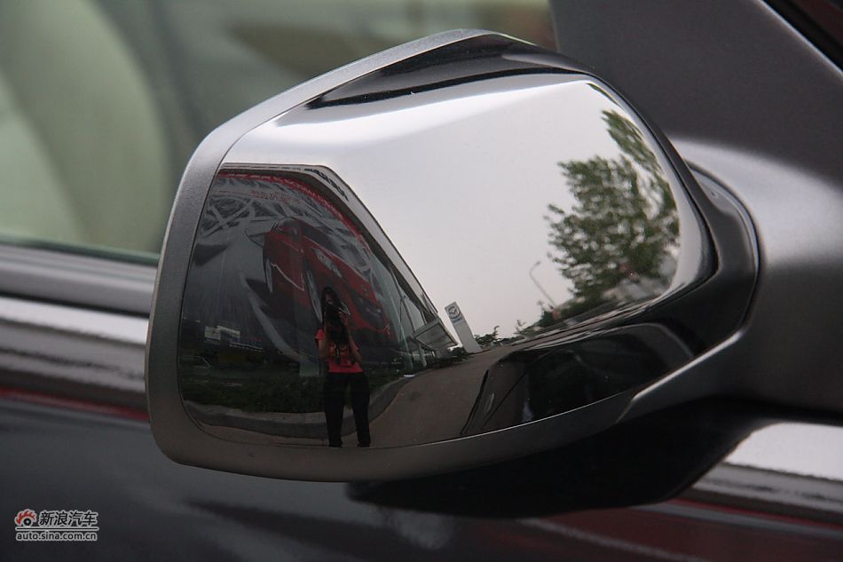 车辆外观及细节