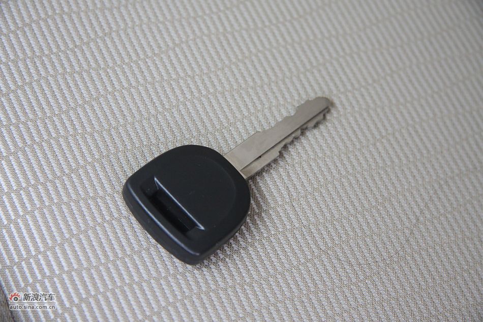 发动机、底盘悬挂及后备箱