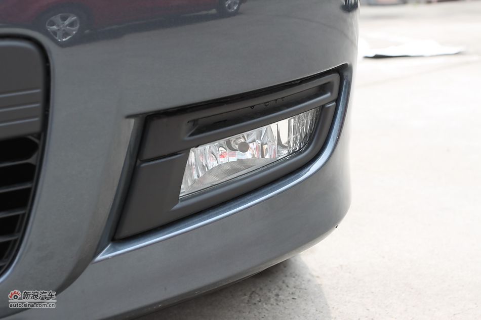 车辆外观及细节