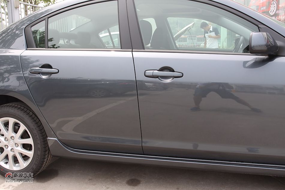 车辆外观及细节