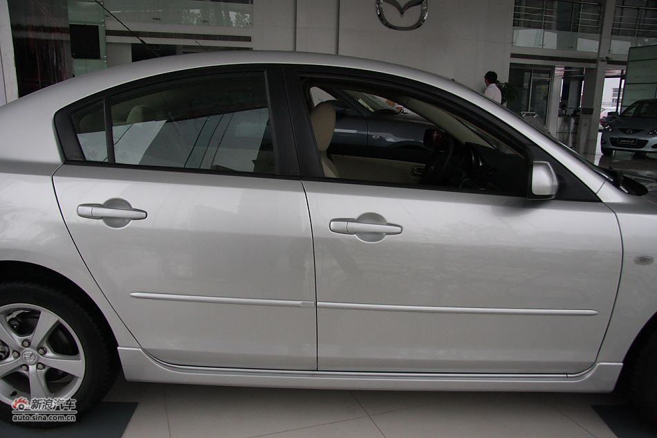 车辆外观及细节