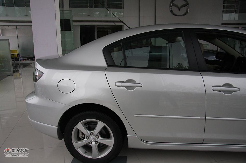 车辆外观及细节