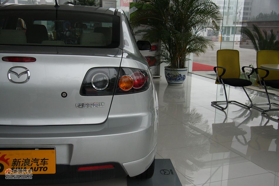 车辆外观及细节