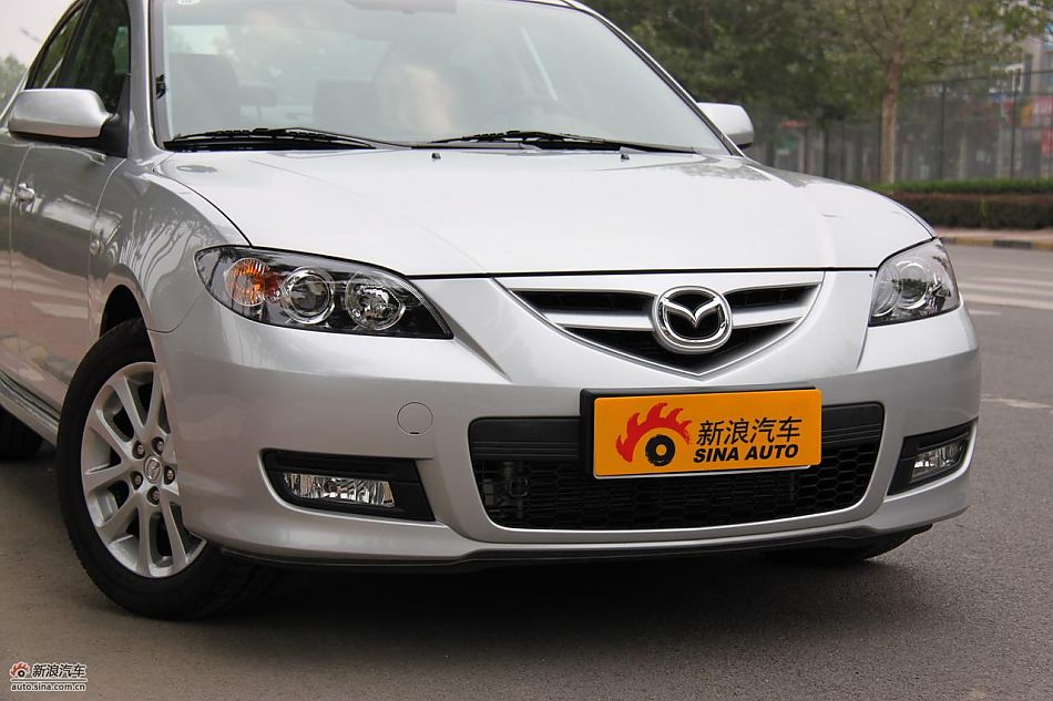 马自达3经典款外观