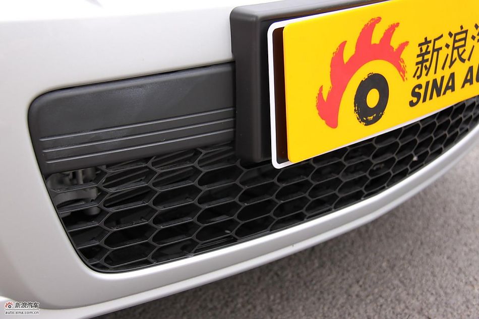 马自达3经典款外观