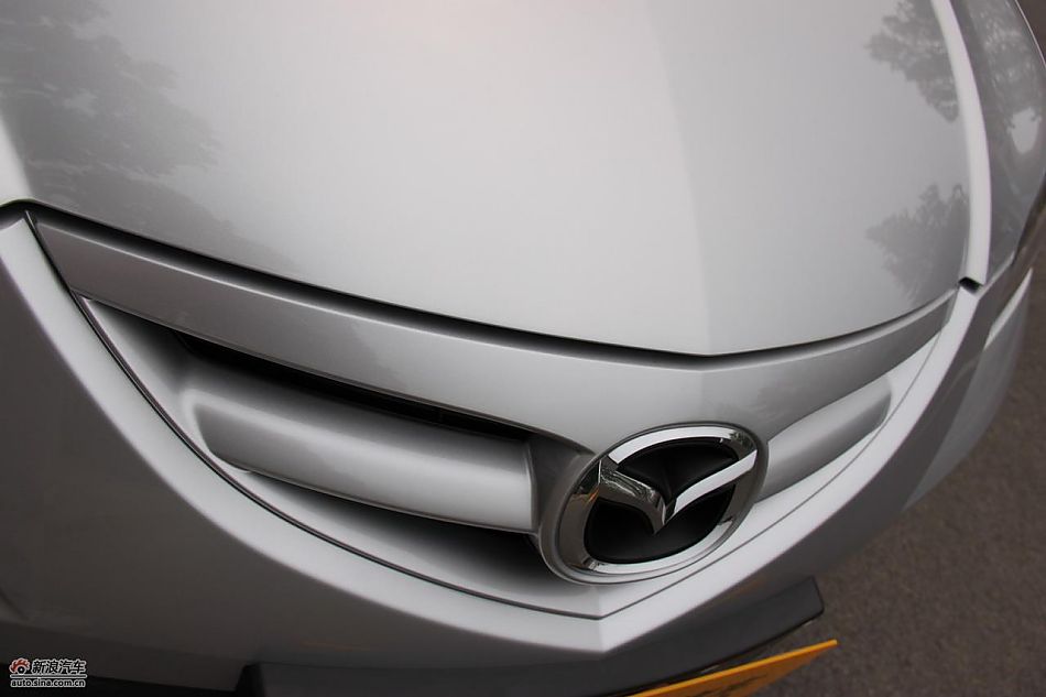 马自达3经典款外观