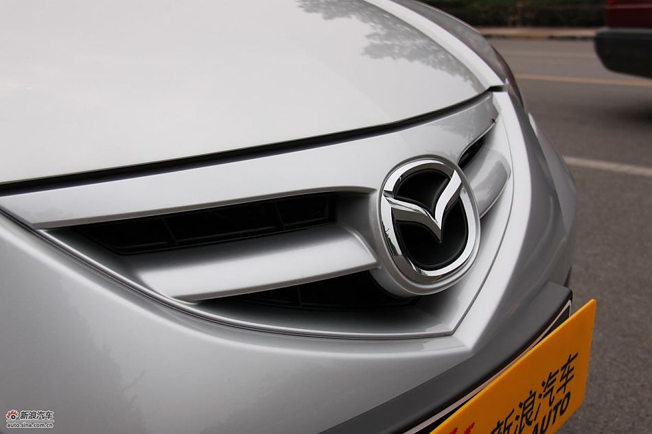 马自达3经典款外观
